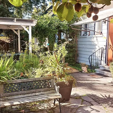 Gast - Salmagundi, Fuer Gruppen Bis 16 Gaeste * Kamp-Bornhofen