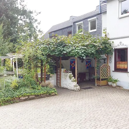 Gast - Salmagundi Kamp-Bornhofen