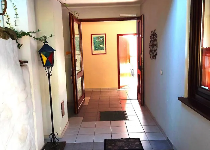 Apartman Gast - Salmagundi, Fuer Gruppen Bis 16 Gaeste Kamp-Bornhofen