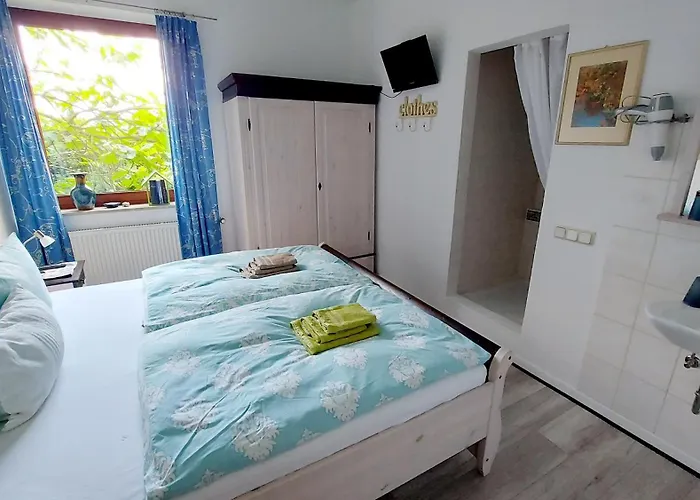 Gast - Salmagundi, Fuer Gruppen Bis 16 Gaeste * Kamp-Bornhofen