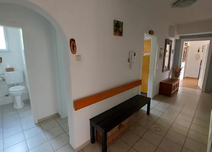 Gast - Salmagundi, Fuer Gruppen Bis 16 Gaeste